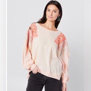 EUC Free People Size Large Feelin It Tee